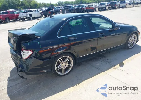 2013 Mercedes-Benz C 300 Luxury 4Matic/Sport 4Matic из США, поврежденный, VIN WDDGF8AB7DR249298